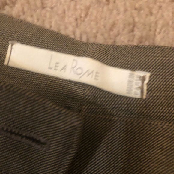 Lea Rome designer 2 piece suit - Picture 5 of 7